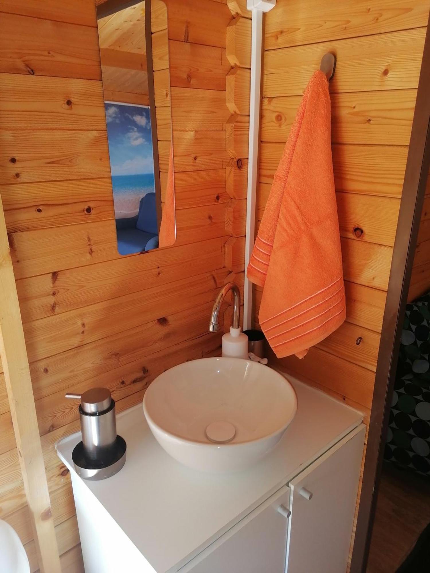 Dinocamp Guest House Lourinhã Eksteriør bilde